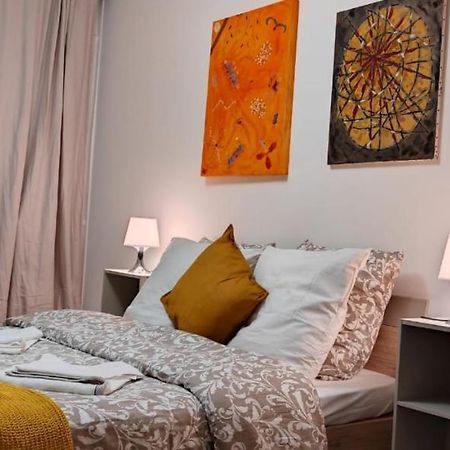 Magnifique Appartement Lille Wifi Parking By Servallgroup Mons-en-Baroeul Bagian luar foto