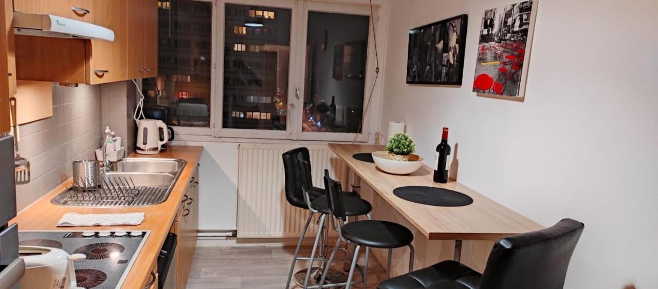 Magnifique Appartement Lille Wifi Parking By Servallgroup Mons-en-Baroeul Bagian luar foto
